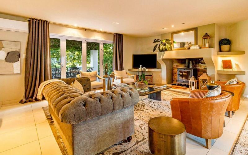 4 Bedroom Property for Sale in Stellenbosch Central Western Cape